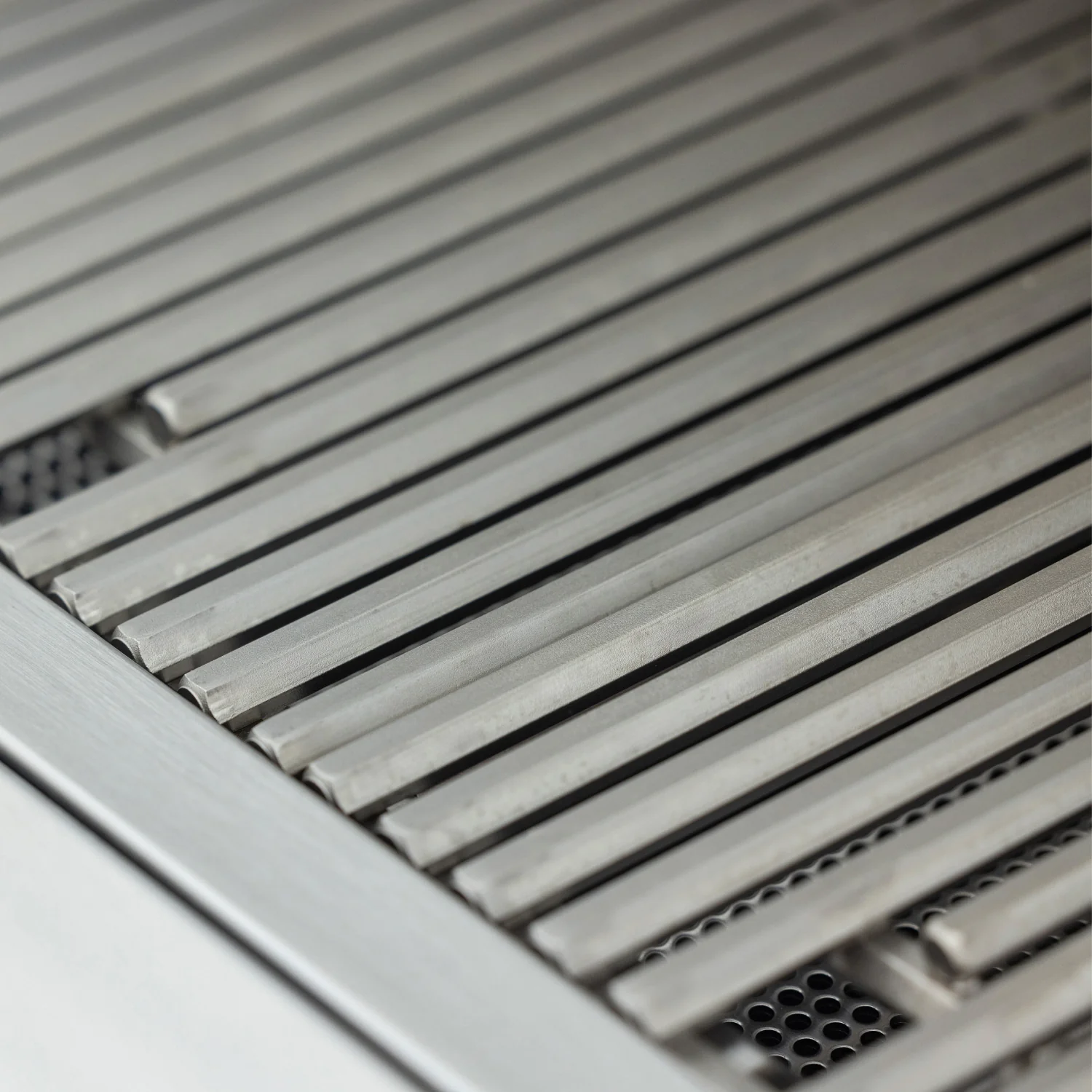 Blaze LTE PRO 32-Inch 4-Burner Gas Grill - BLZ-4LTEPRO-LP/NG - Image 10