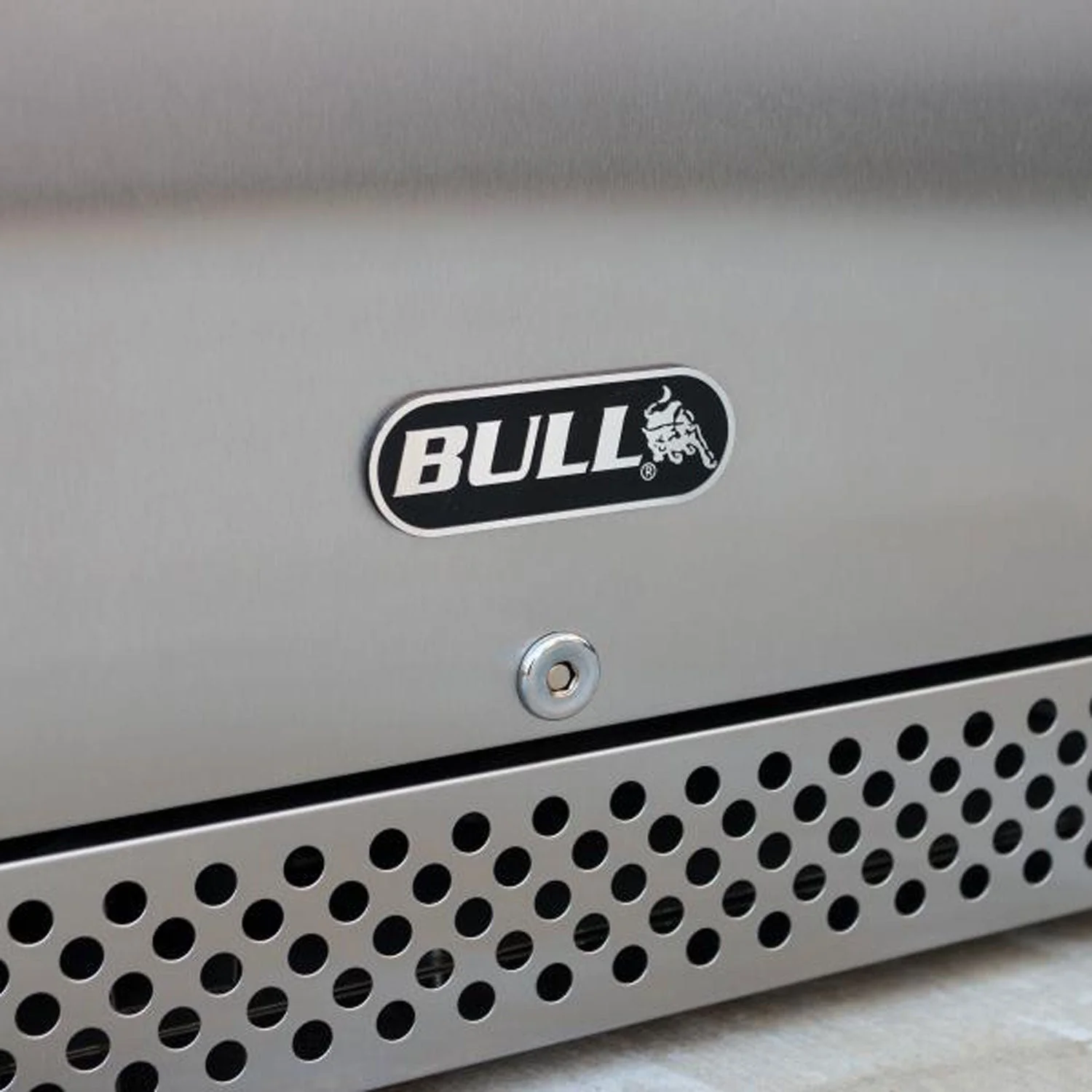 Bull Series II Premium Outdoor Refrigerator, 4.9 Cubic Feet - Image 4