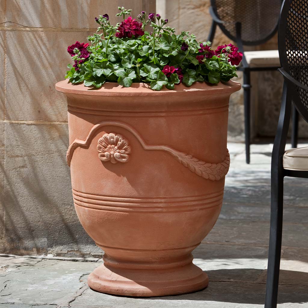 Campania Coquille Anduze Urn Planter, Set of 3 - 6360-1503 - Image 4