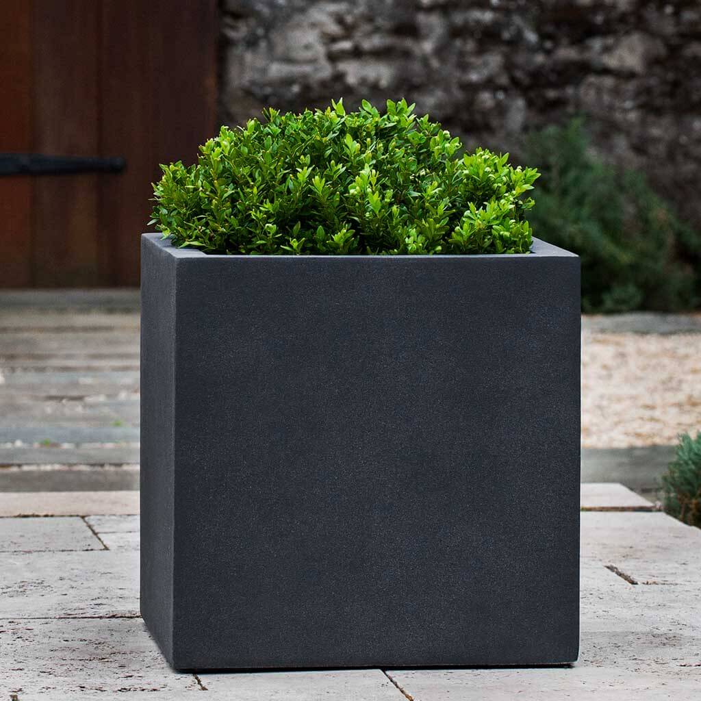 Campania Farnley Planter - 94-882-22202 - Image 15