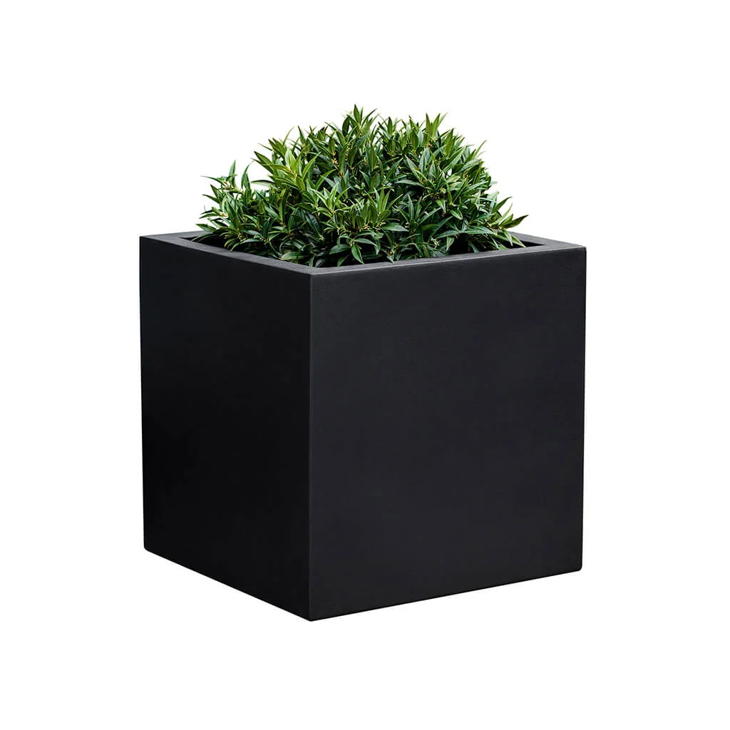 Campania Farnley Planter - 94-882-22202 - Image 4