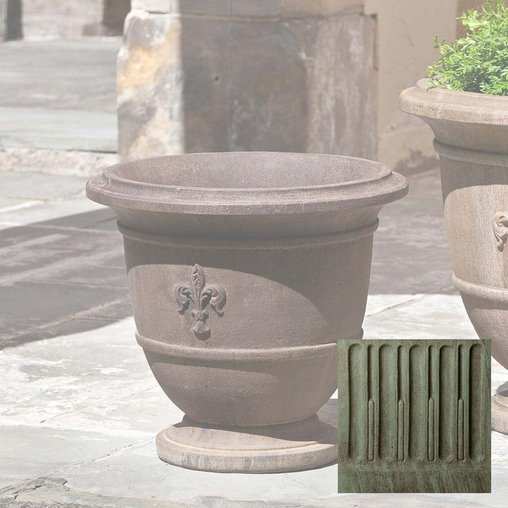 Campania Fleur de Lis Urn - P-573 - Image 19