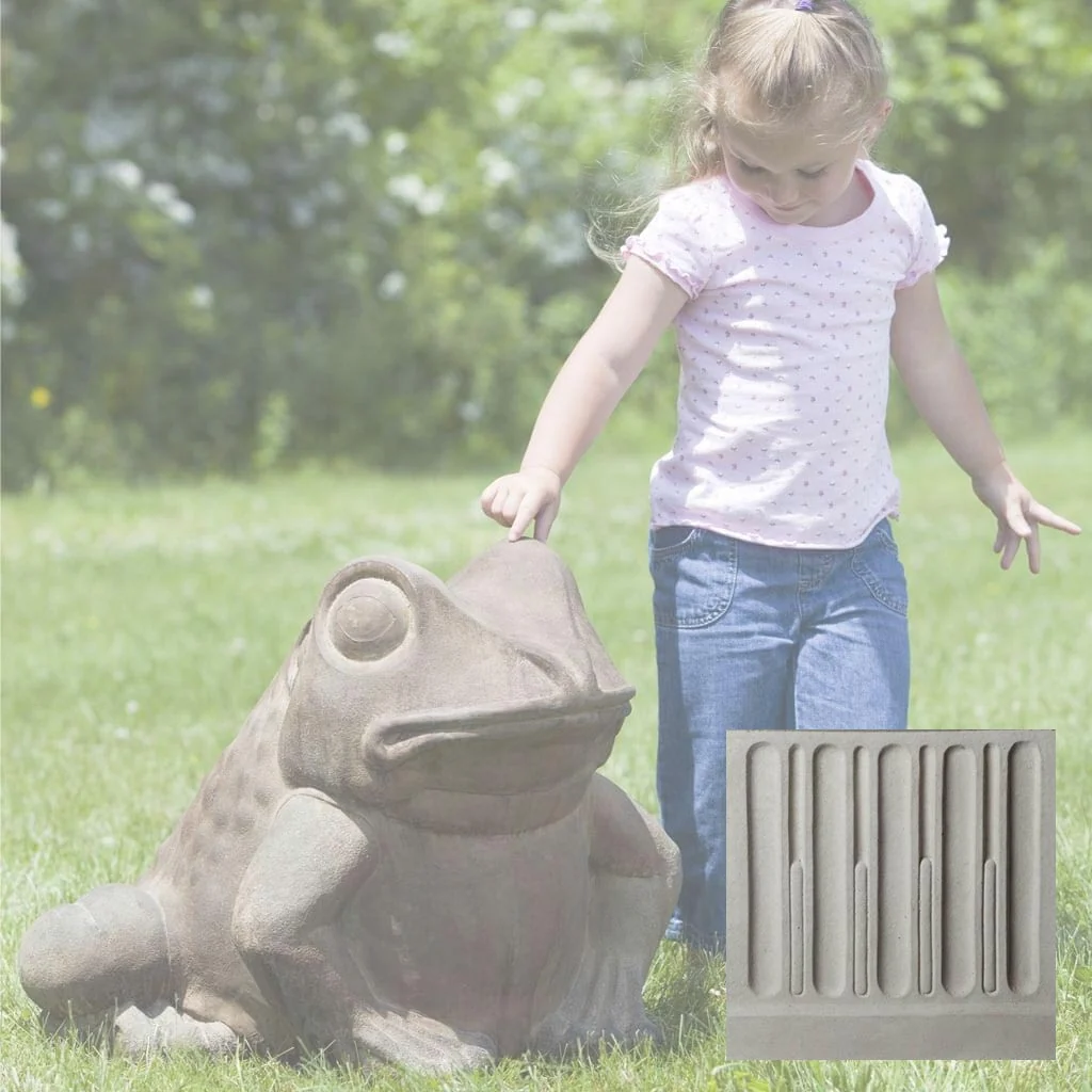 Campania Giant Garden Frog Garden Statue - A-224 - Image 12