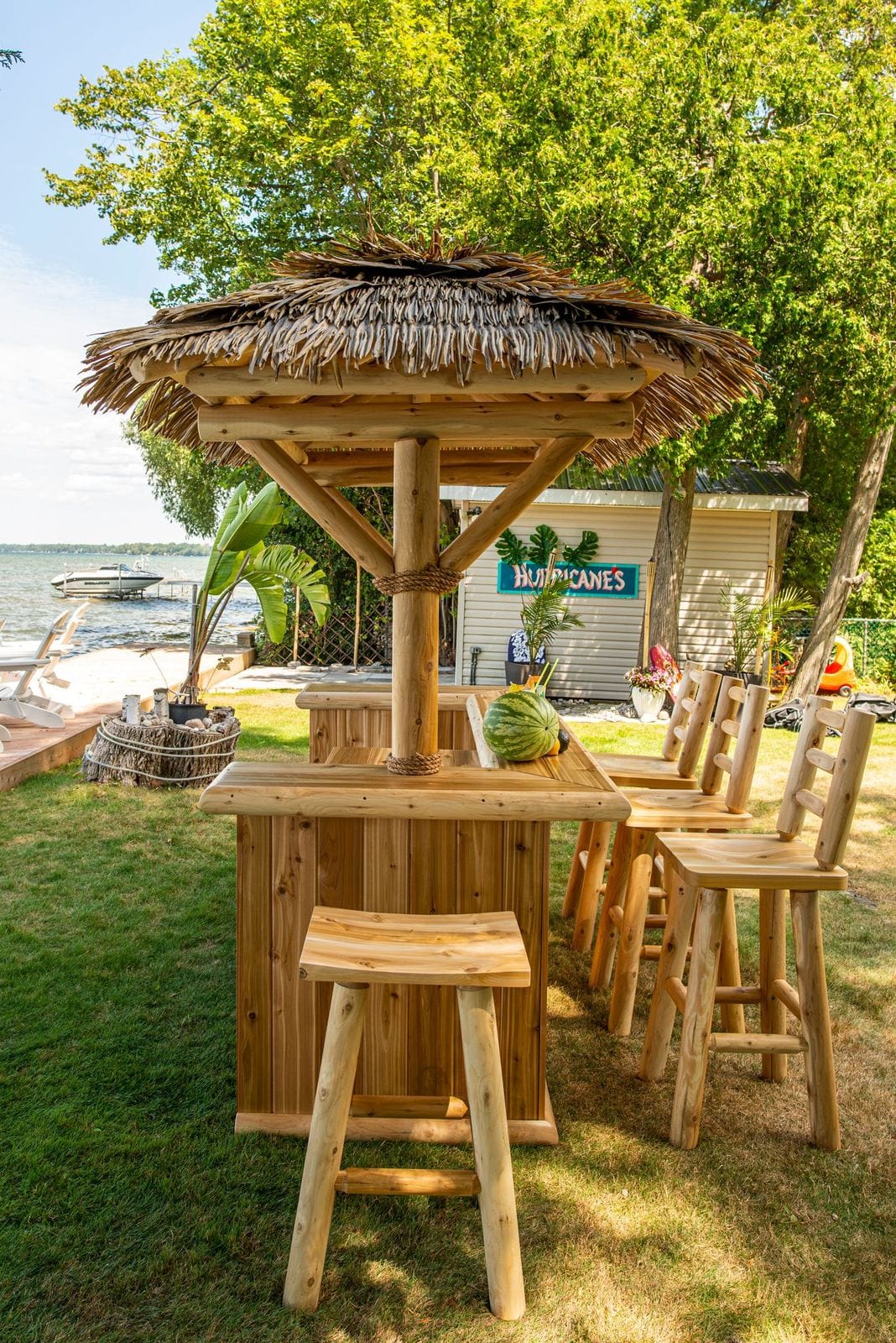 Dundalk Leisurecraft Canadian Timber Tropical Paradise Tiki Bar - Image 4