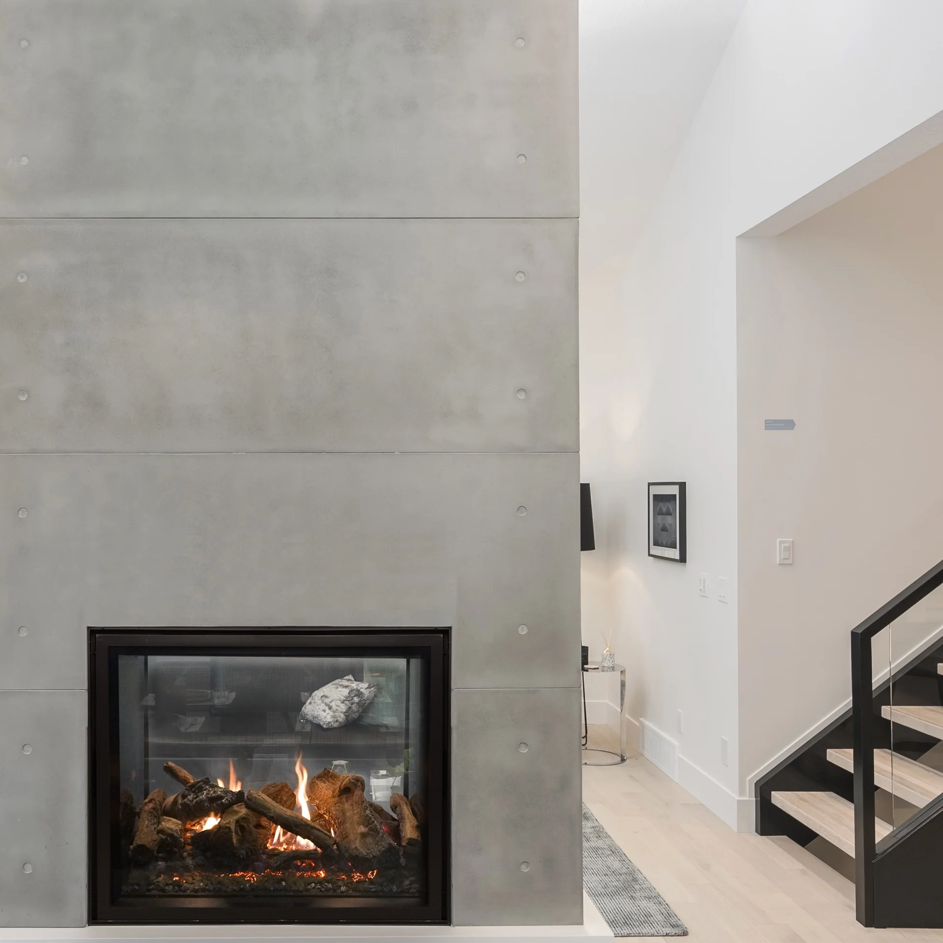 Empire Rushmore 40" See-Through Direct Vent Fireplace - DVCT40CSP95 - Image 3