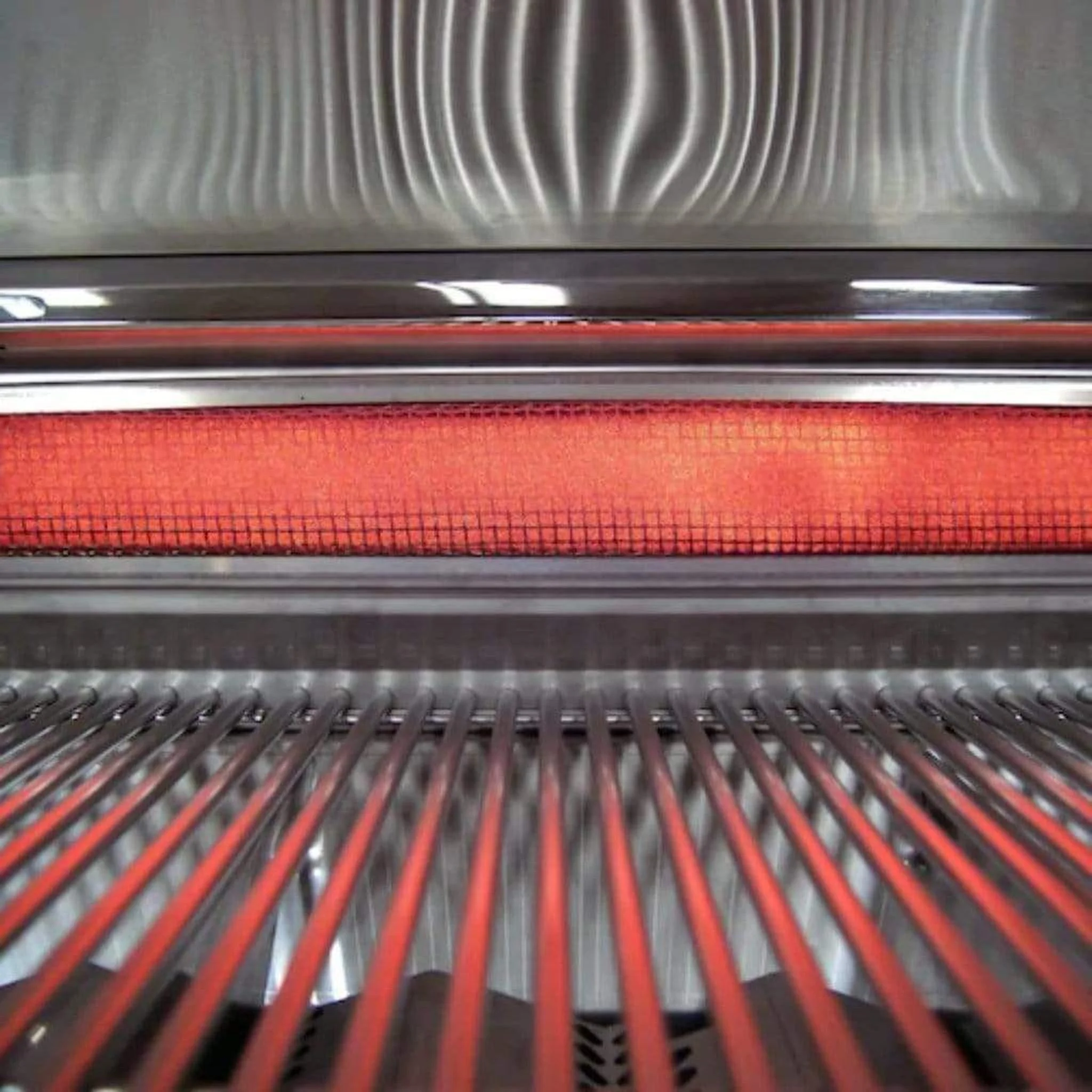 Fire Magic 30" 3-Burner Aurora A660s Gas Grill w/ Single Side Burner, Rotisserie & Analog Thermometer - Image 6