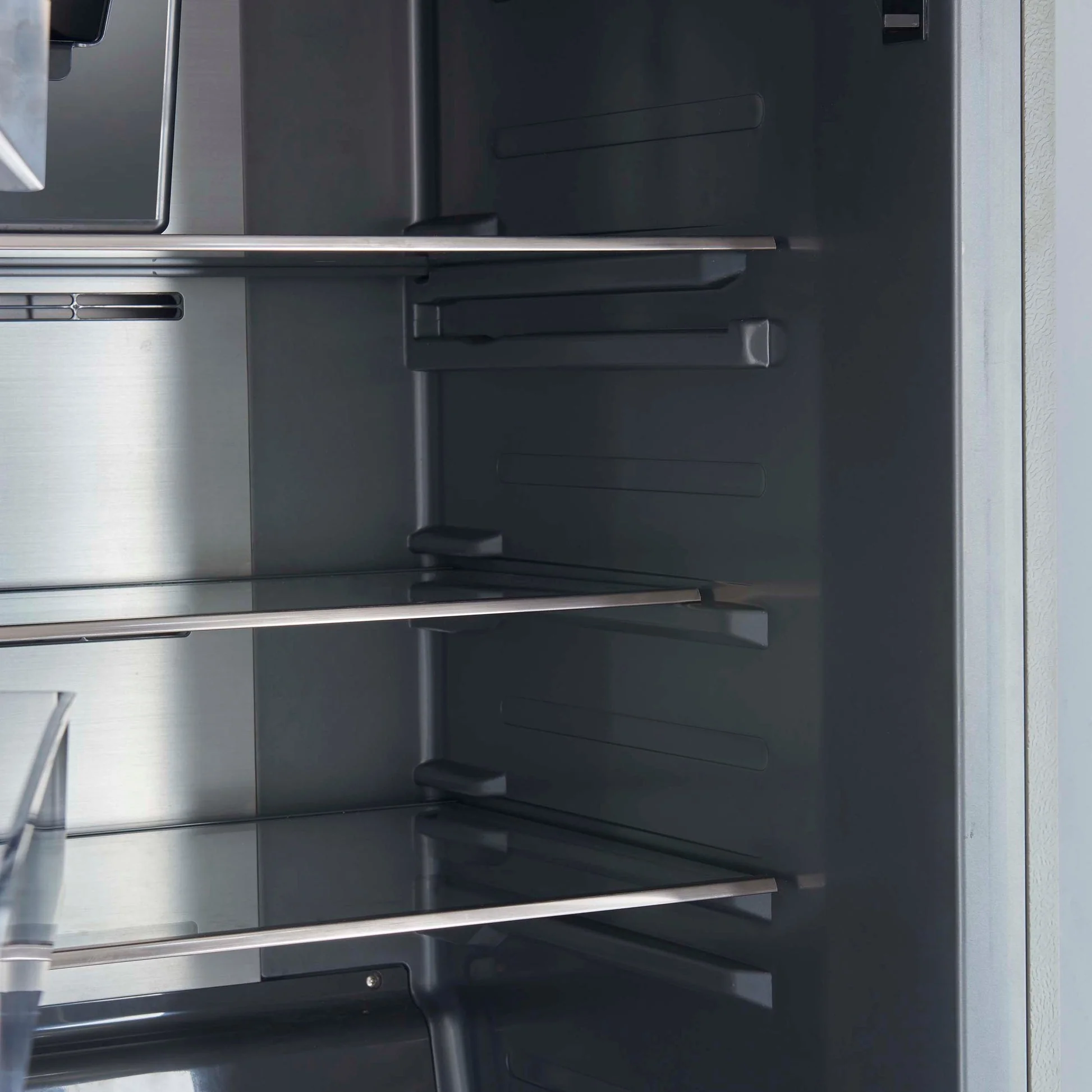 Forno Fortezza 32 Inch Left-Swing Freezer with Trim Kit, Stainless Steel, with Automatic Ice Maker - Image 12
