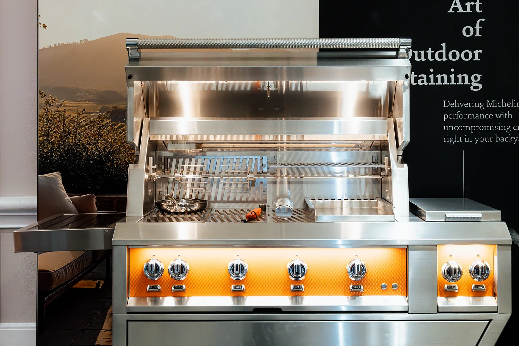 Hestan 42" Outdoor Built-In Grill with 3 Trellis Burner, 1 Sear Burner & Rotisserie Kit - GMBR42 - Image 16