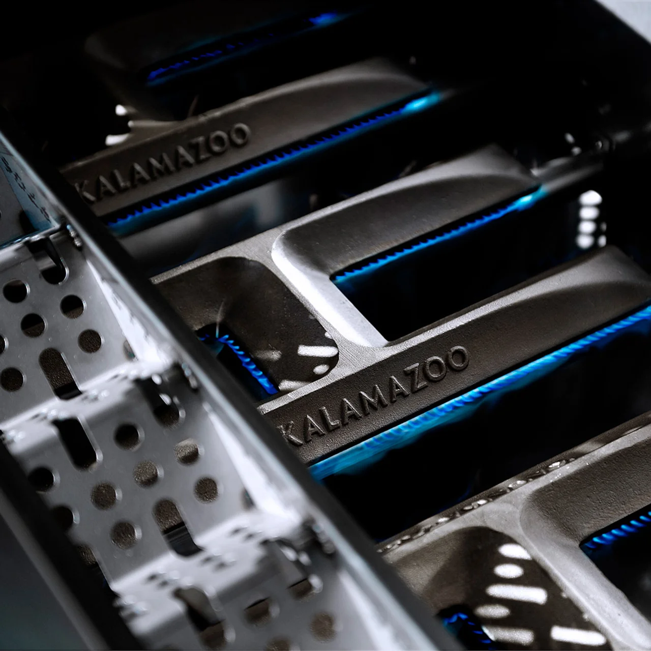 Kalamazoo K1000HB Built-In Hybrid Fire Grill - Image 6