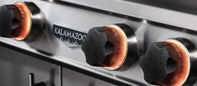 Kalamazoo K750HS Freestanding Hybrid Fire Grill with Side Burner - Image 7