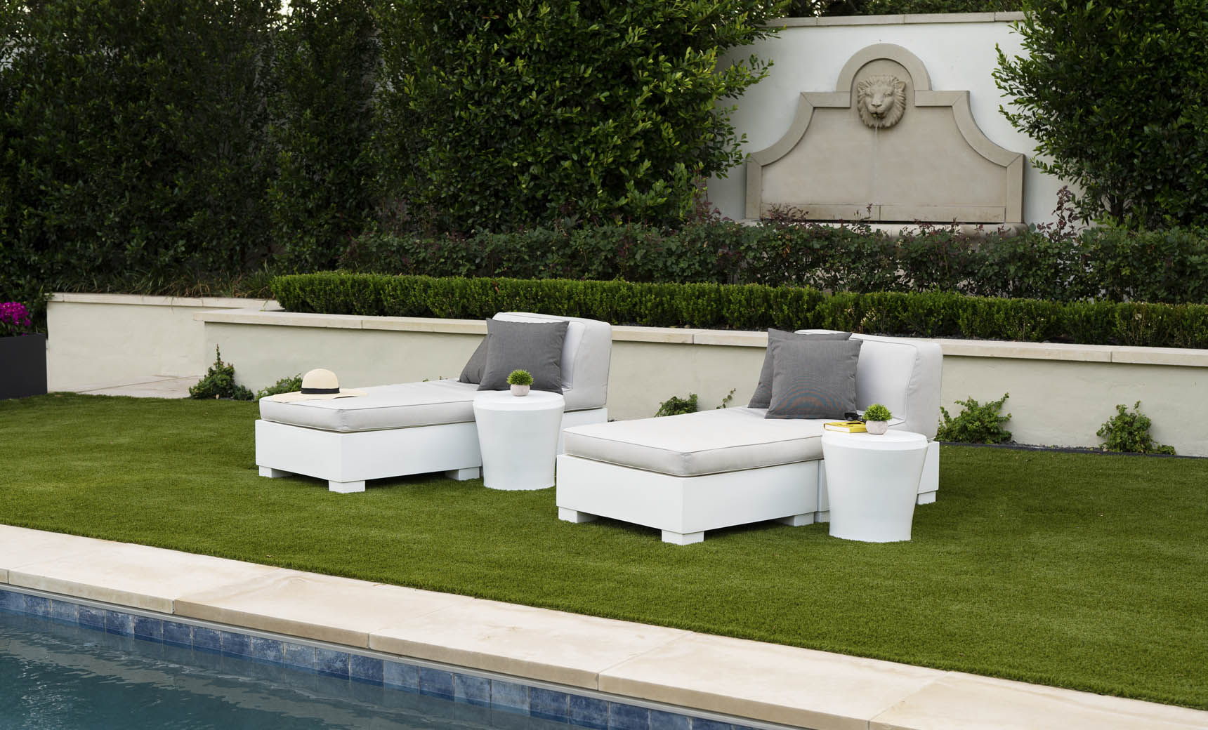 Ledge Lounger Affinity Side Table - Image 7