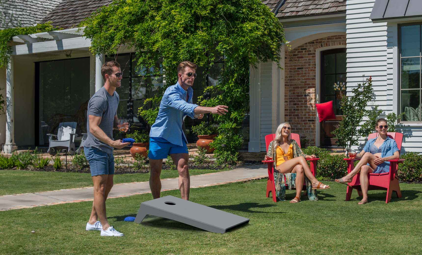 Ledge Lounger Cornhole Toss - Image 4