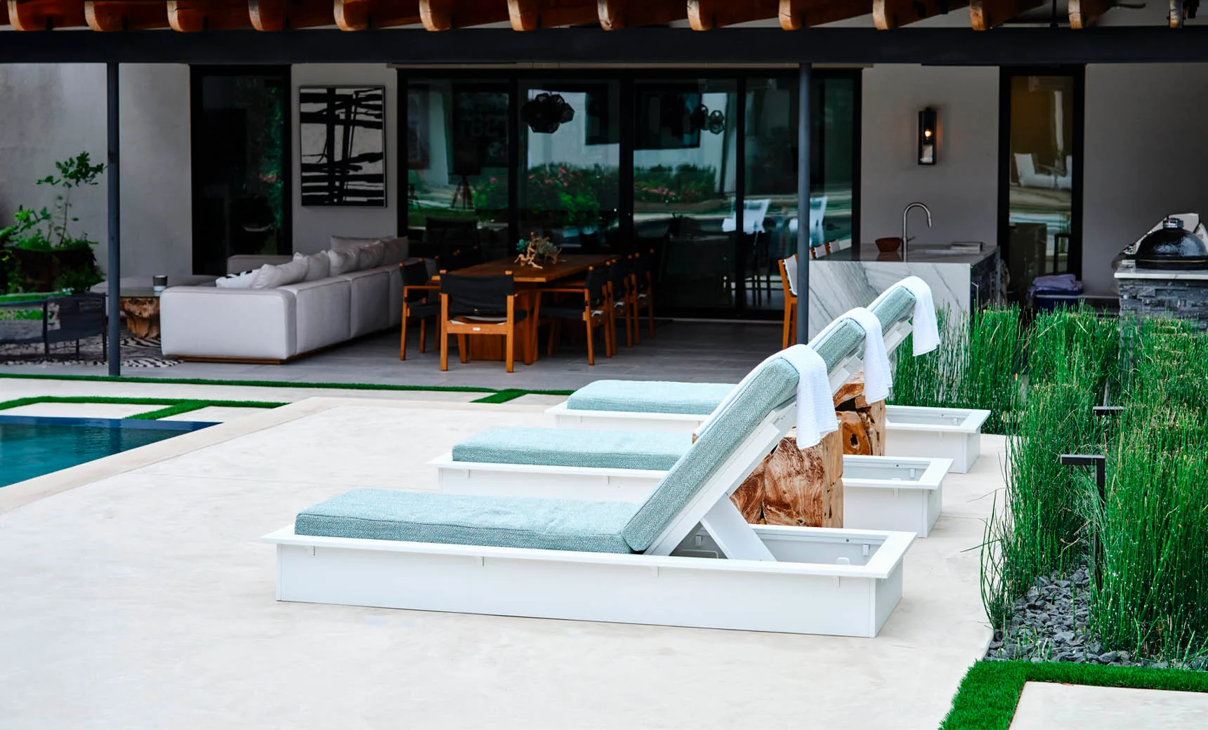 Ledge Lounger Echo Chaise - Image 4