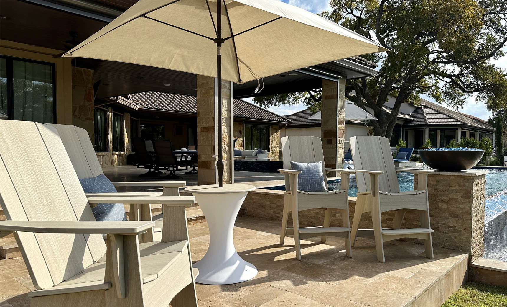 Ledge Lounger Essential Fiberglass Umbrella - 7.5' Octagon Crank Auto Tilt - Image 4