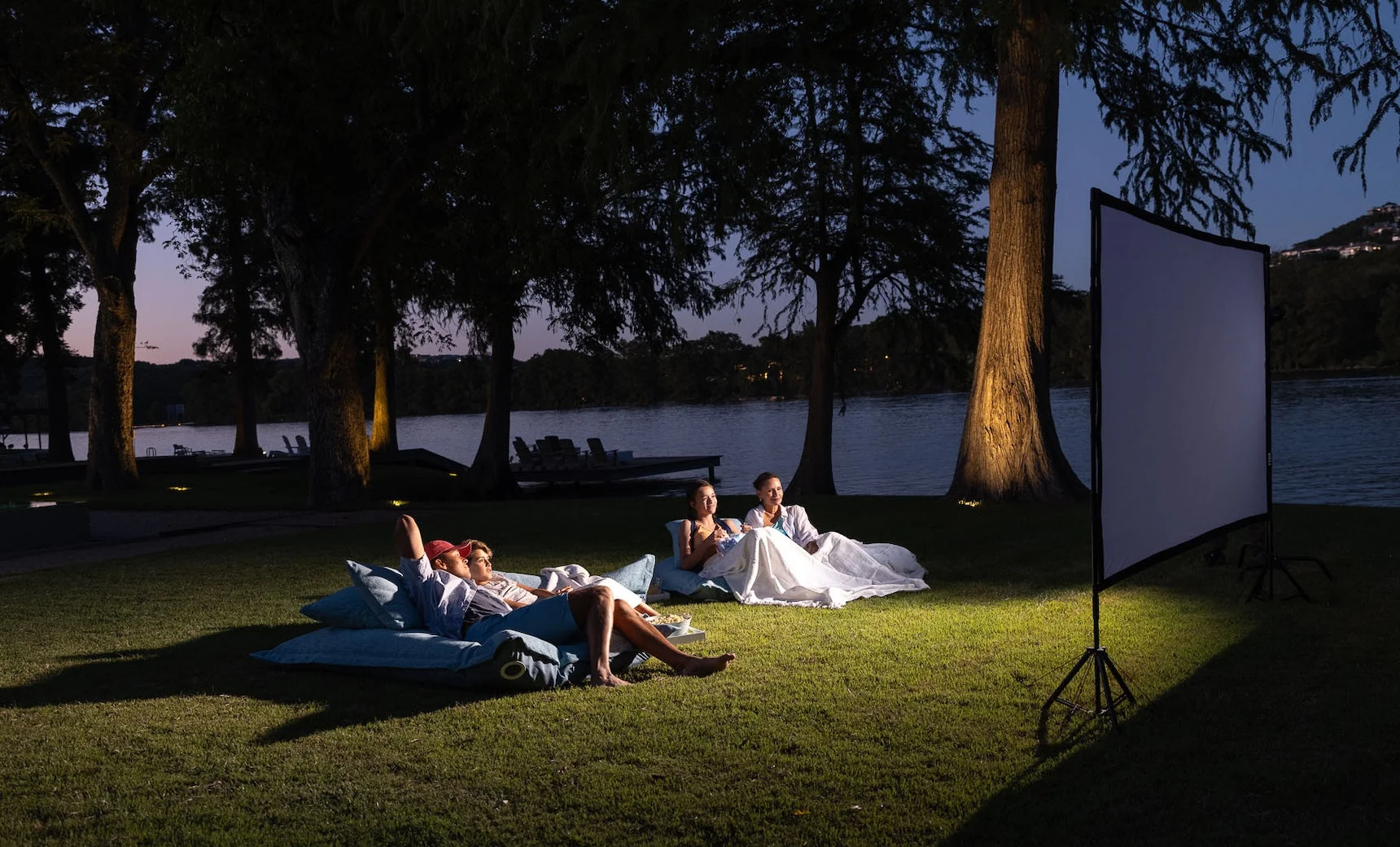 Ledge Lounger Laze Pillow - Image 3