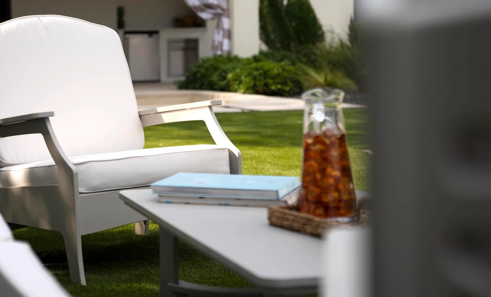 Ledge Lounger Legacy Rectangular Coffee Table - Image 6