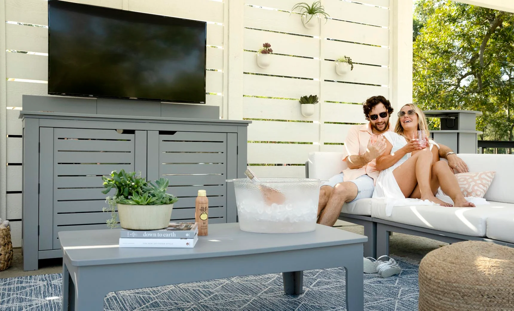 Ledge Lounger Mainstay Bar Credenza - Image 4