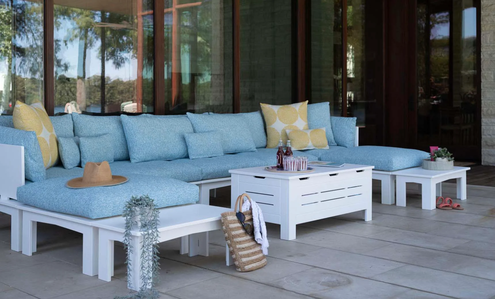 Ledge Lounger Mainstay Sectional Relaxed Middle - Image 4
