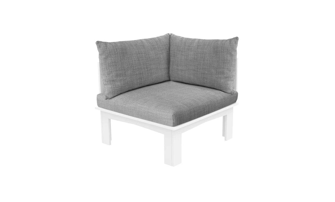 Ledge Lounger Mainstay Sectional Relaxed Right Corners