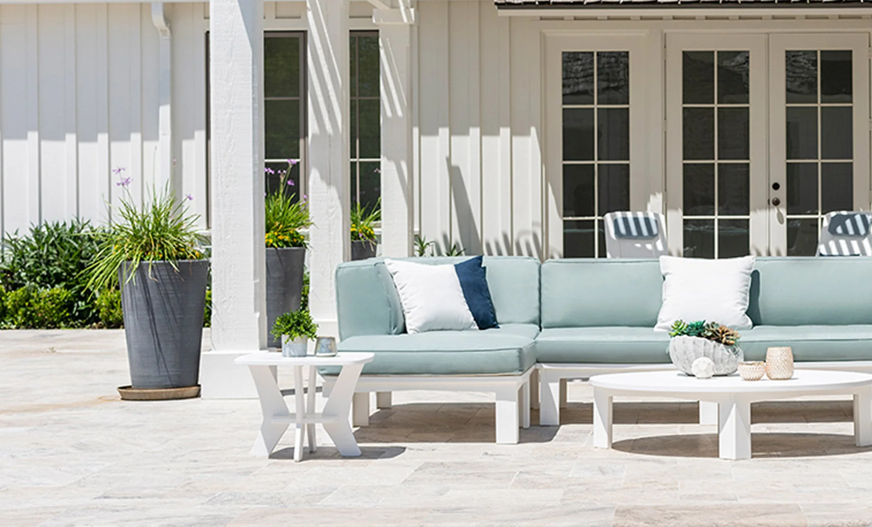 Ledge Lounger Mainstay Square Side Table - Image 2