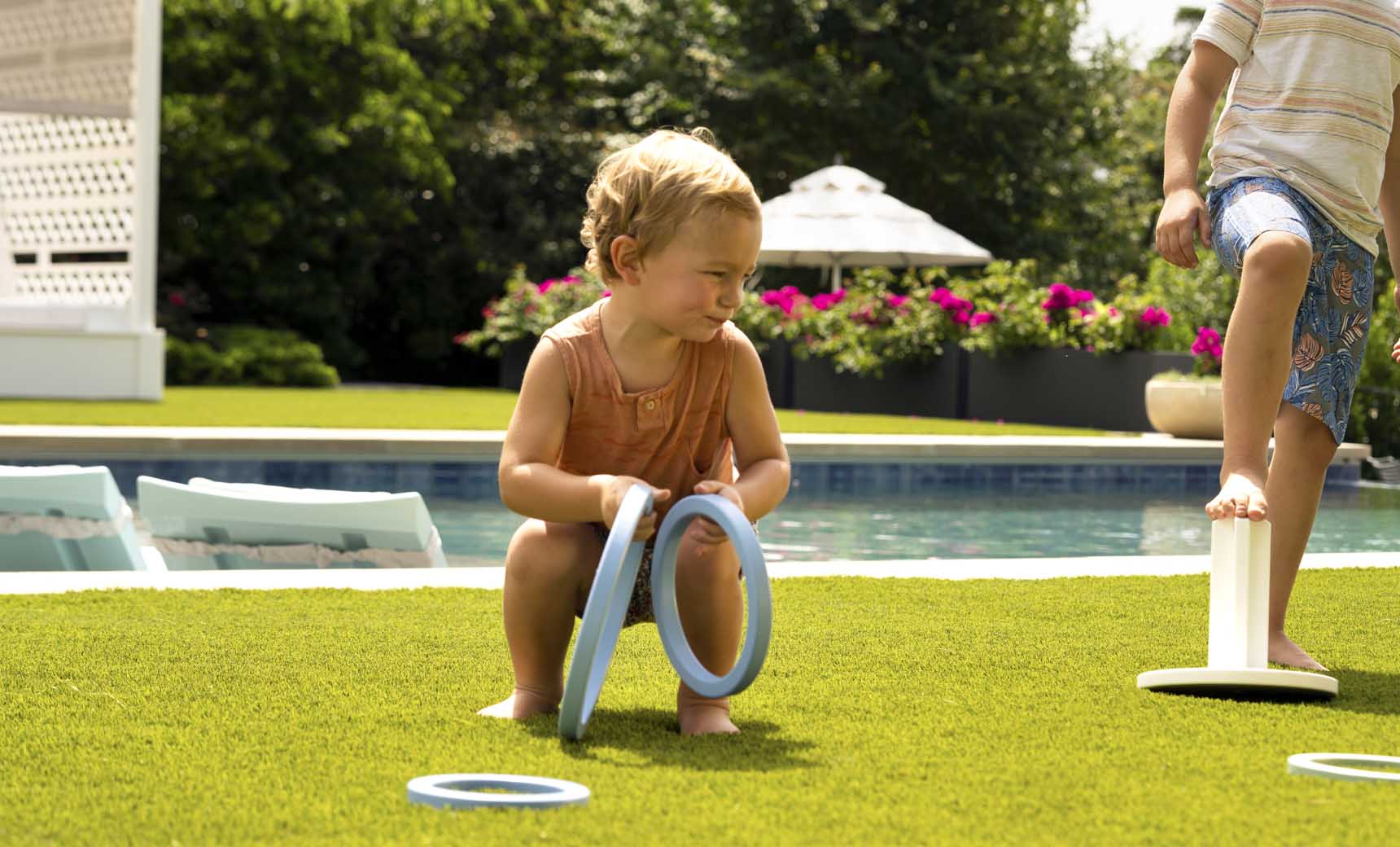 Ledge Lounger Ring Toss - Image 3