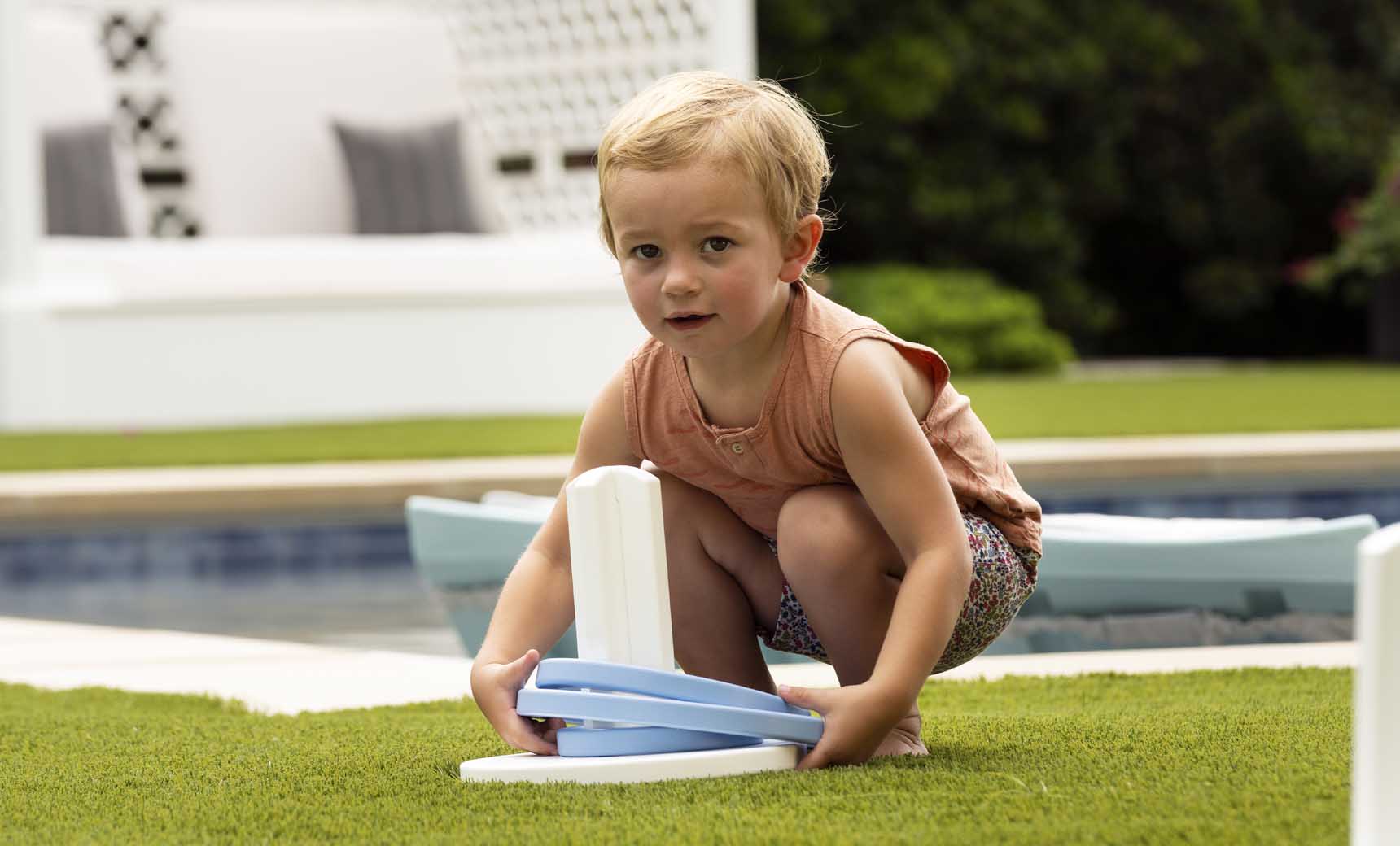Ledge Lounger Ring Toss - Image 4