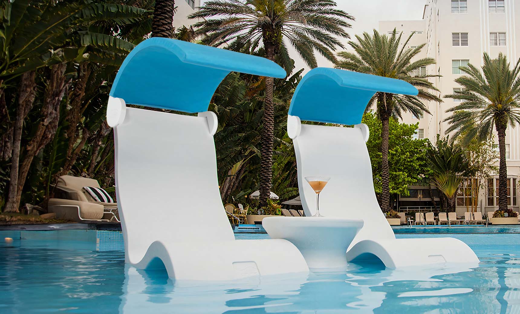 Ledge Lounger Signature Chair Shade - Image 2