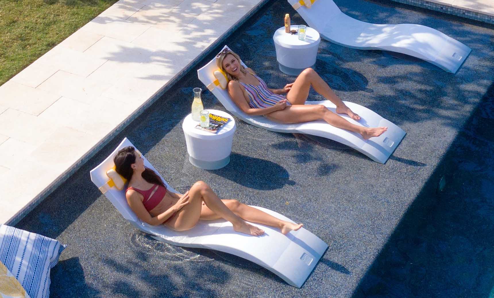 Ledge Lounger Signature Chaise - Image 12