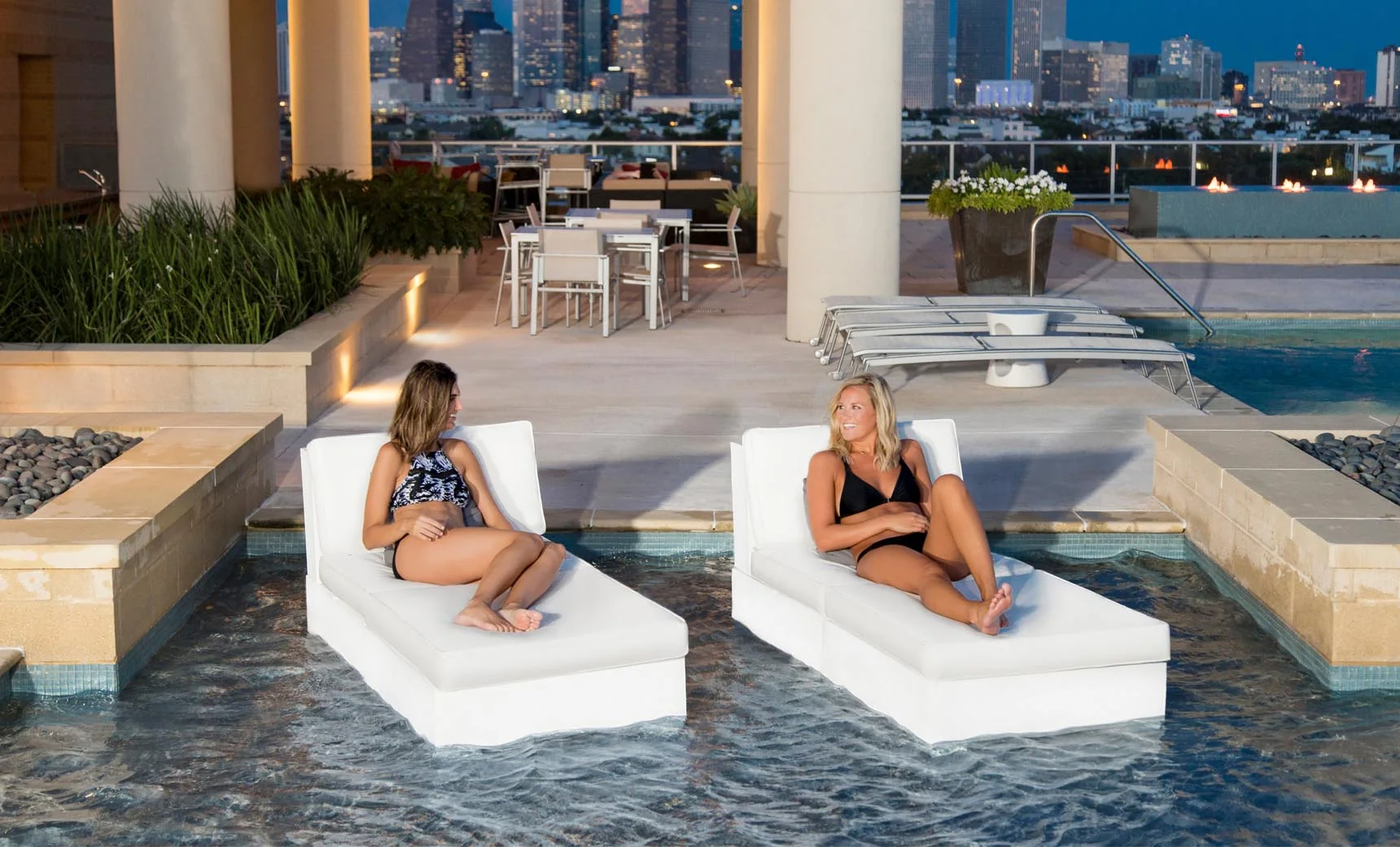 Ledge Lounger Signature Sectional 2 Piece Sun Chair - Image 2