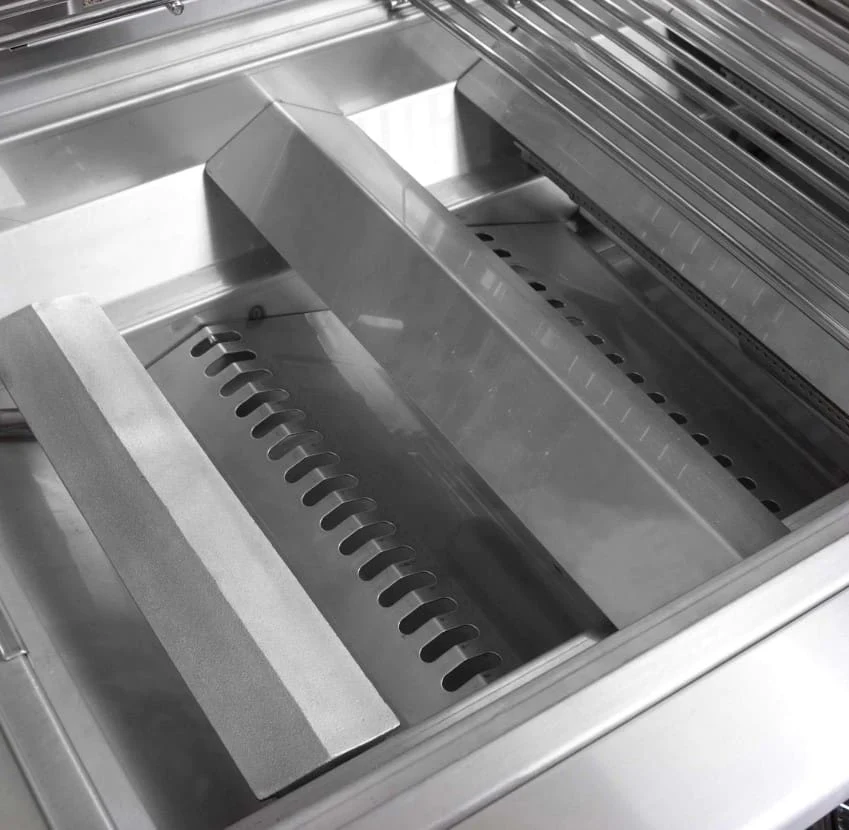 Lion Premium Grills Freestanding L60000 32-Inch 4-Burner Gas Grill - Image 3